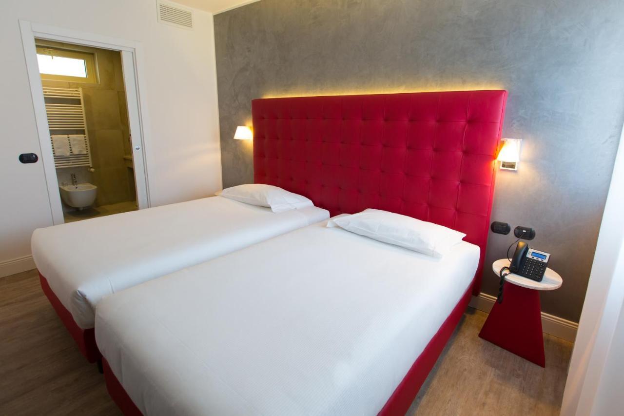 Hotel Al Campanile - Luxury Suites & Apartments Baveno Luaran gambar