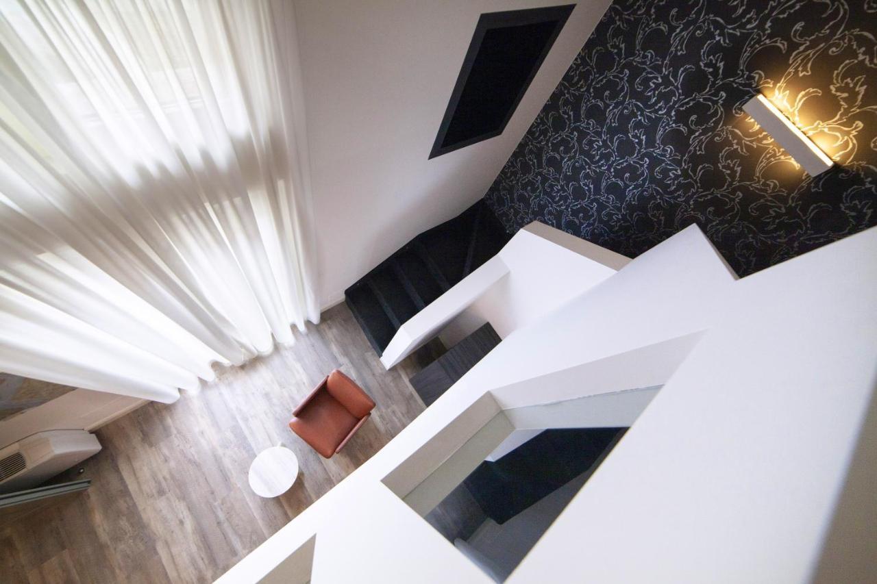 Hotel Al Campanile - Luxury Suites & Apartments Baveno Luaran gambar