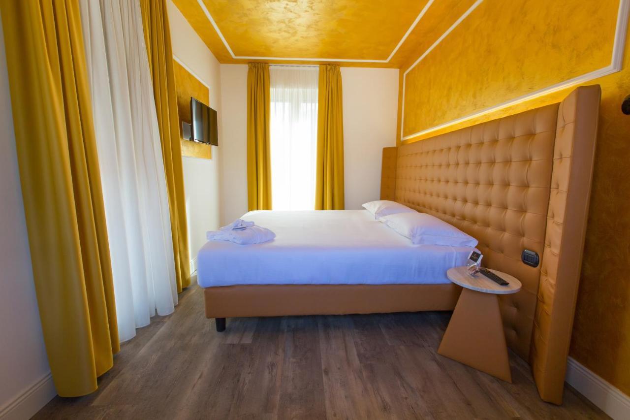 Hotel Al Campanile - Luxury Suites & Apartments Baveno Luaran gambar