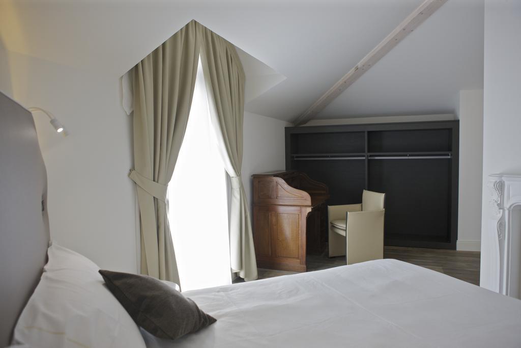 Hotel Al Campanile - Luxury Suites & Apartments Baveno Luaran gambar