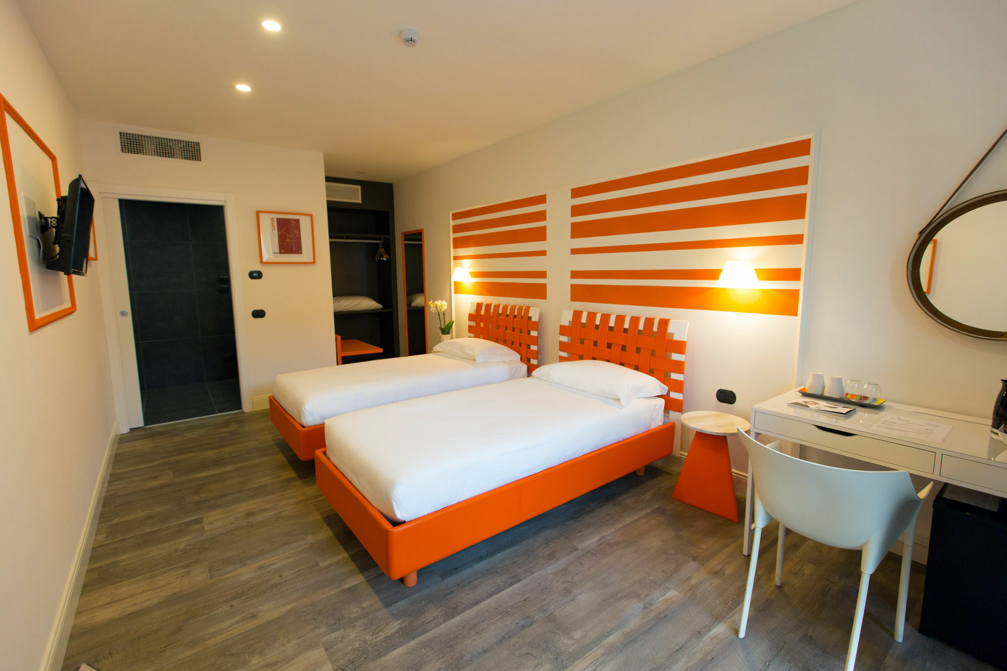 Hotel Al Campanile - Luxury Suites & Apartments Baveno Luaran gambar